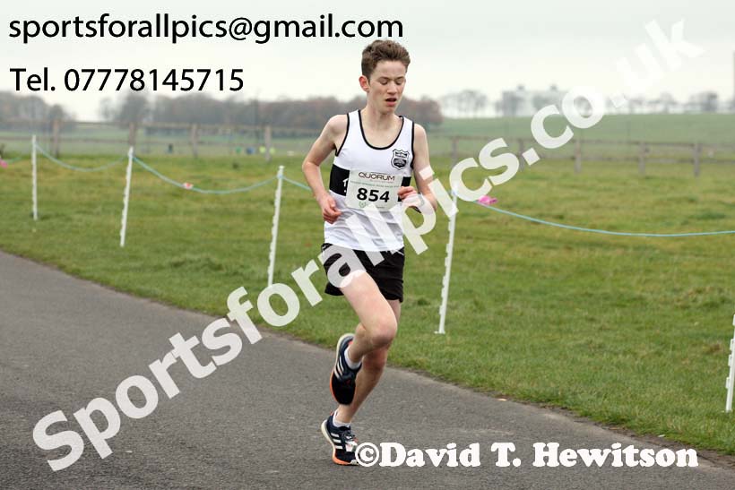 Mens and womens under-17s and under-20s, Heaton Memorial 10k Road Race, Newcastle Town Moor. Photo:  David T. Hewitson/Sports for All Pics